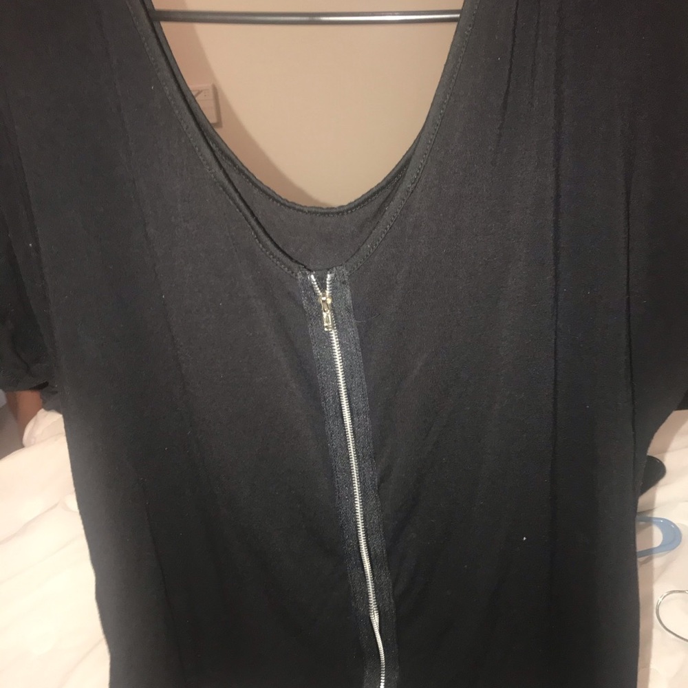 Lips tee